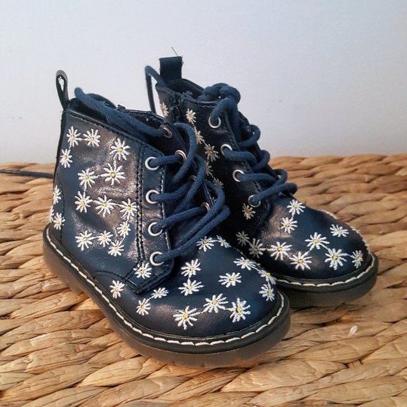 zara daisy boots